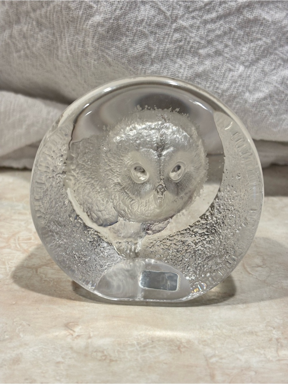 Collectible Mats Jonasson lead crystal signed owl paperweight.